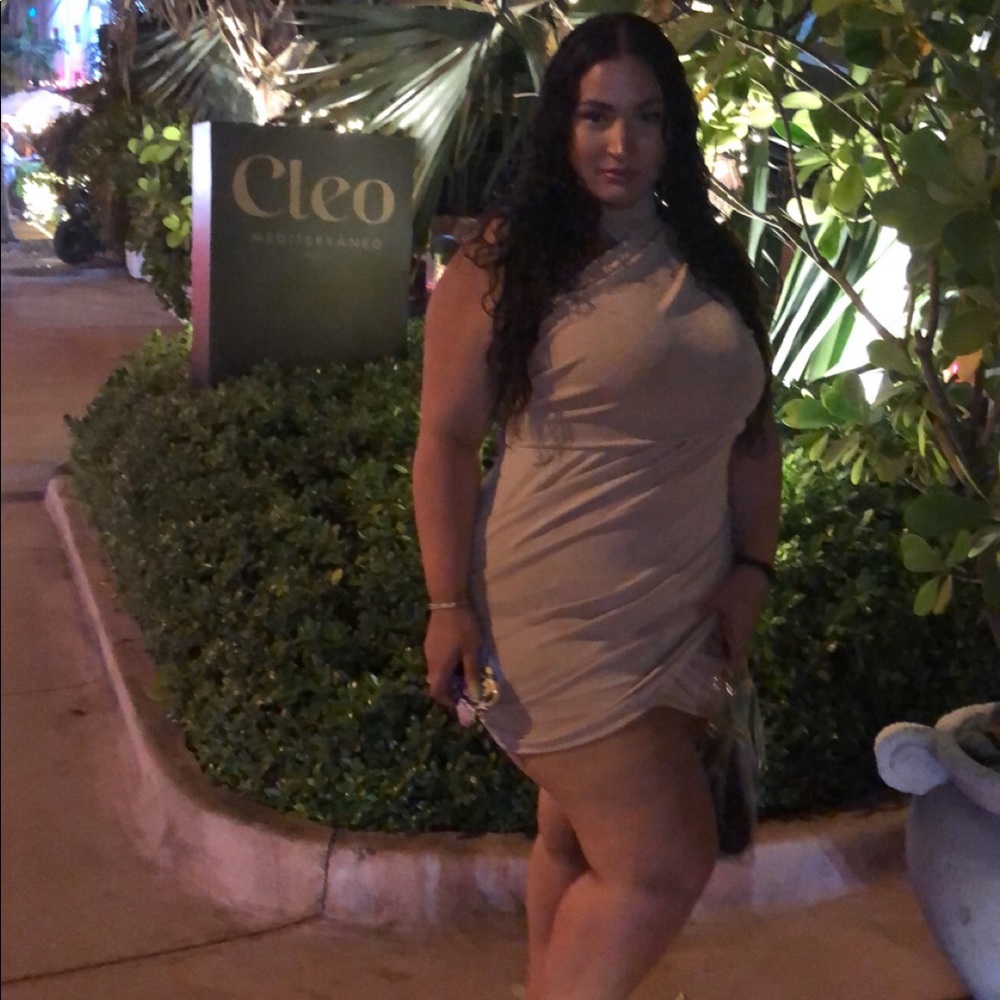 PLT Gold Dress - Picture 7 of 7